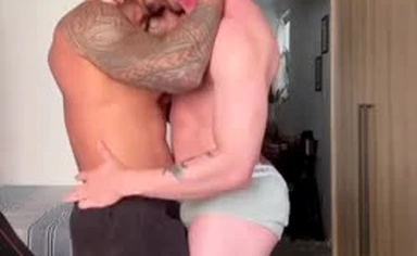 Junior se come un pene grande