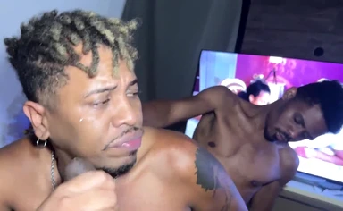 Biggest whoredom in the favela&comma; after an F1 there was the biggest makeout&period;