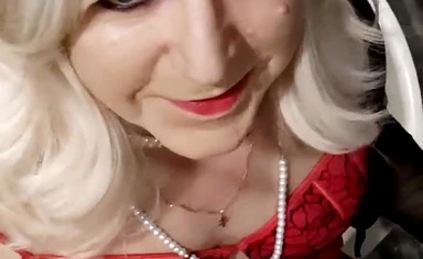 What do you think of my nightie