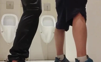 FUCKING IN THE SHOPPING BATHROOM UNTIL WE MAKE SQUIRTS &lpar;COMPLETE ON RED&rpar;